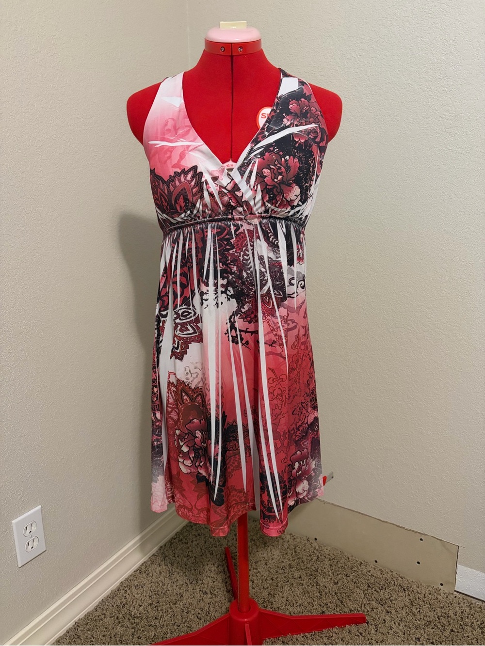 Vanity pink and White Floral Print dress